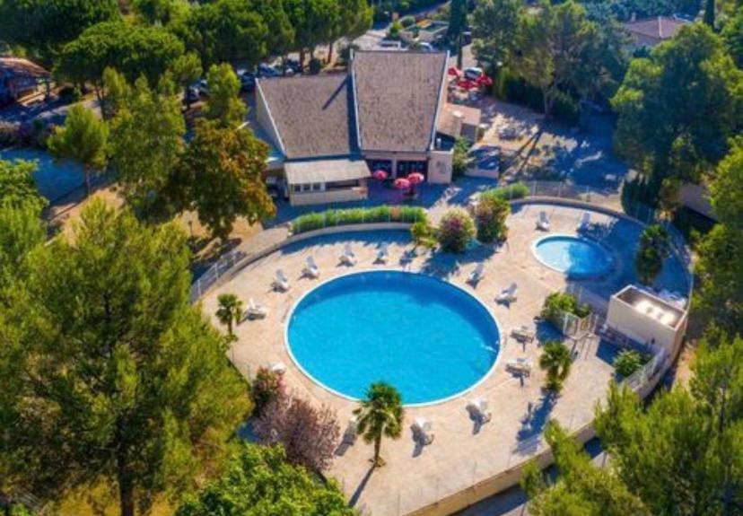 Sejour Inoubliable En Provence, Camping 4* La Roque d'Antheron Bagian luar foto